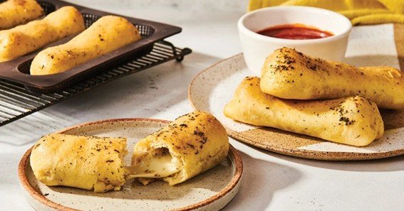 stuffed breadsticks w/marinara sauce